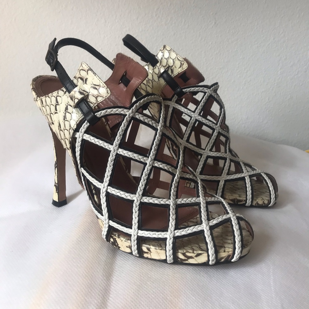 Derek Lam size 8 1/2 snake skin